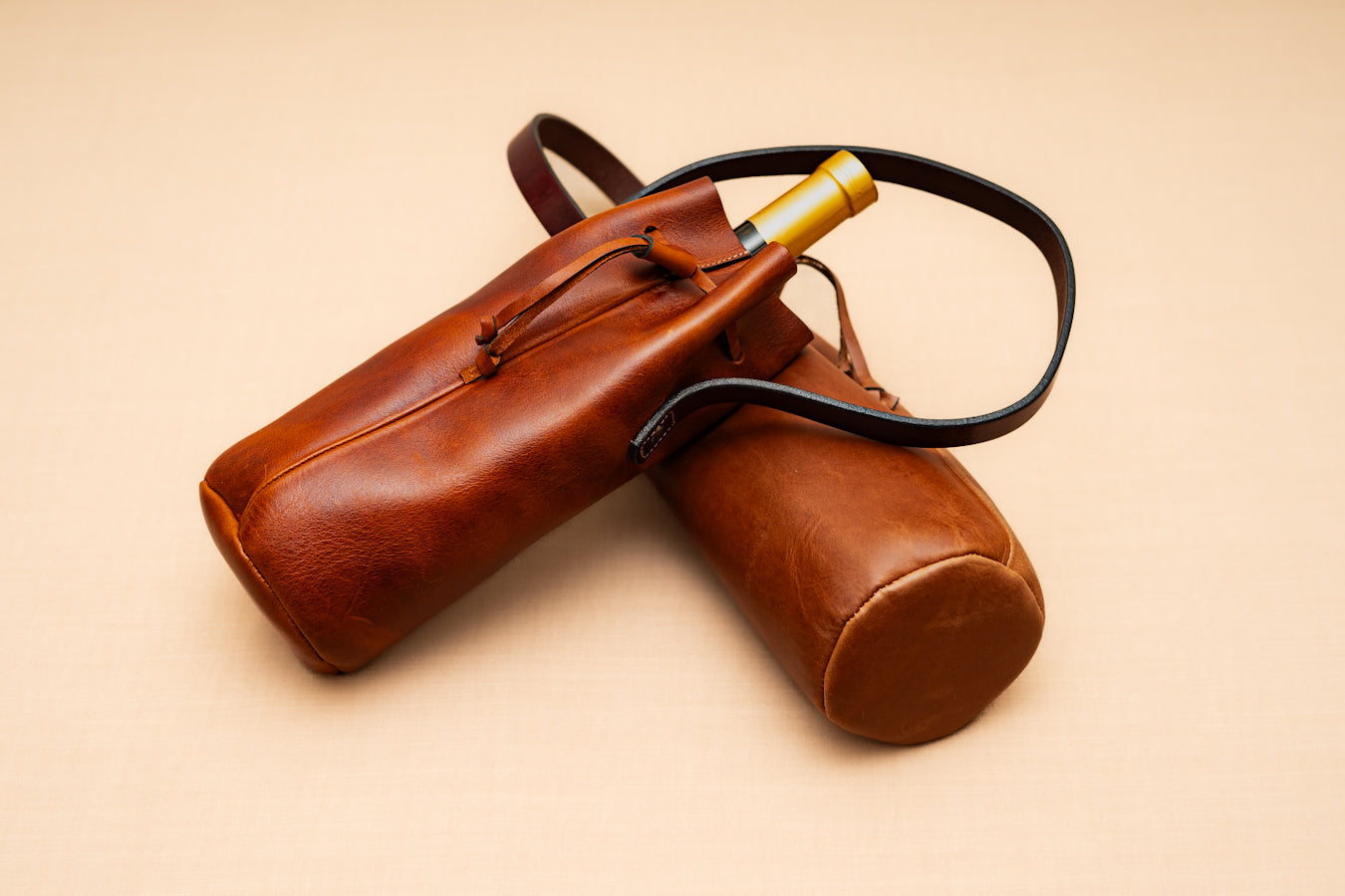 Leather Bag for One bottle with strap